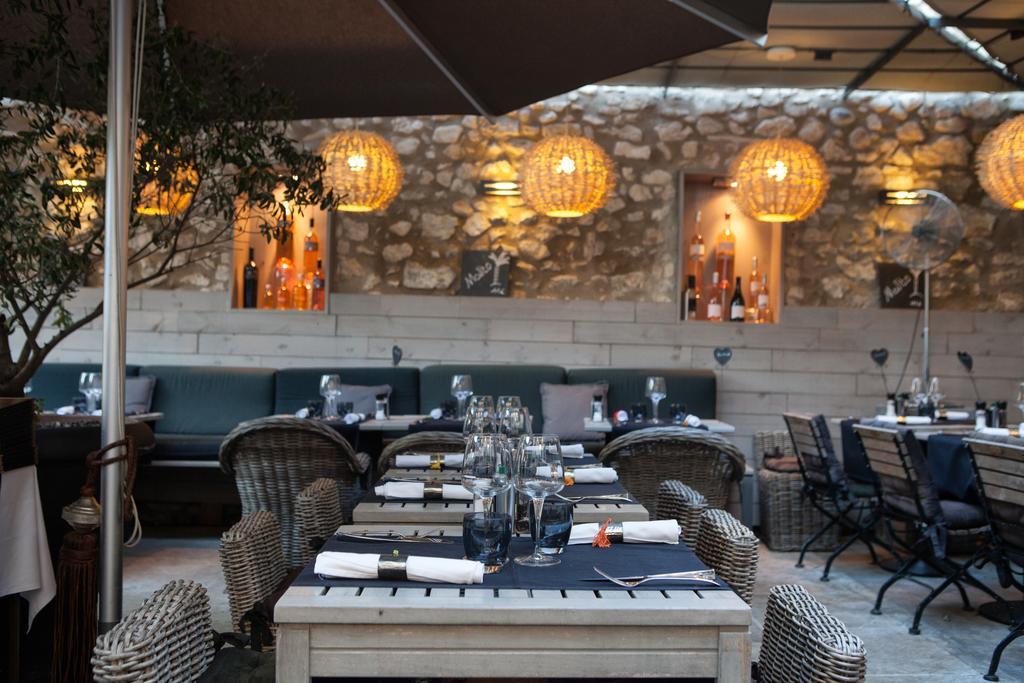 Eygalières L'Auberge De L'Aubergine מראה חיצוני תמונה