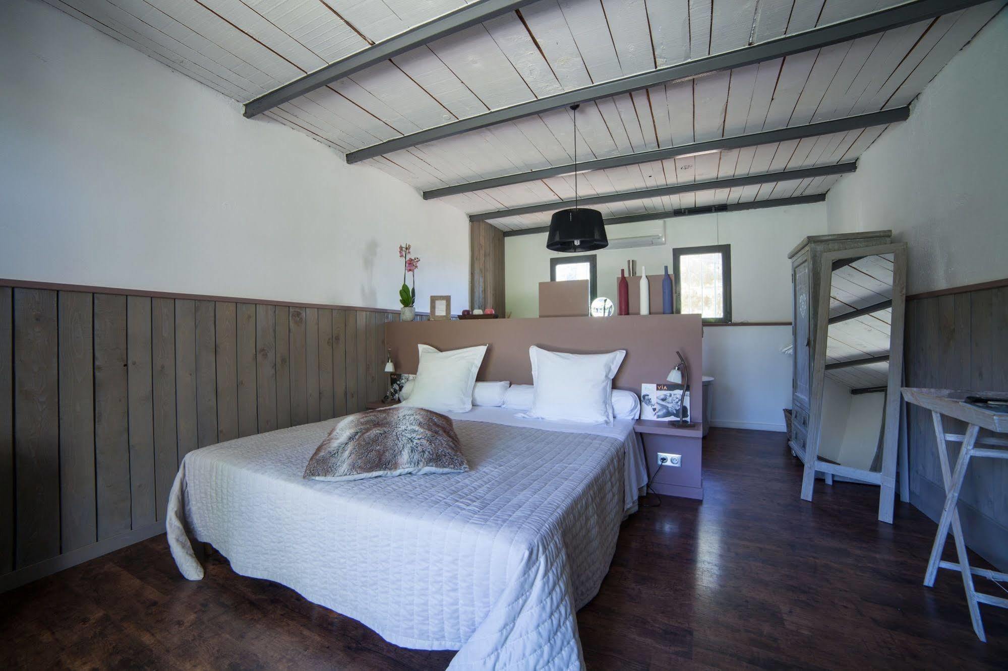 Eygalières L'Auberge De L'Aubergine מראה חיצוני תמונה